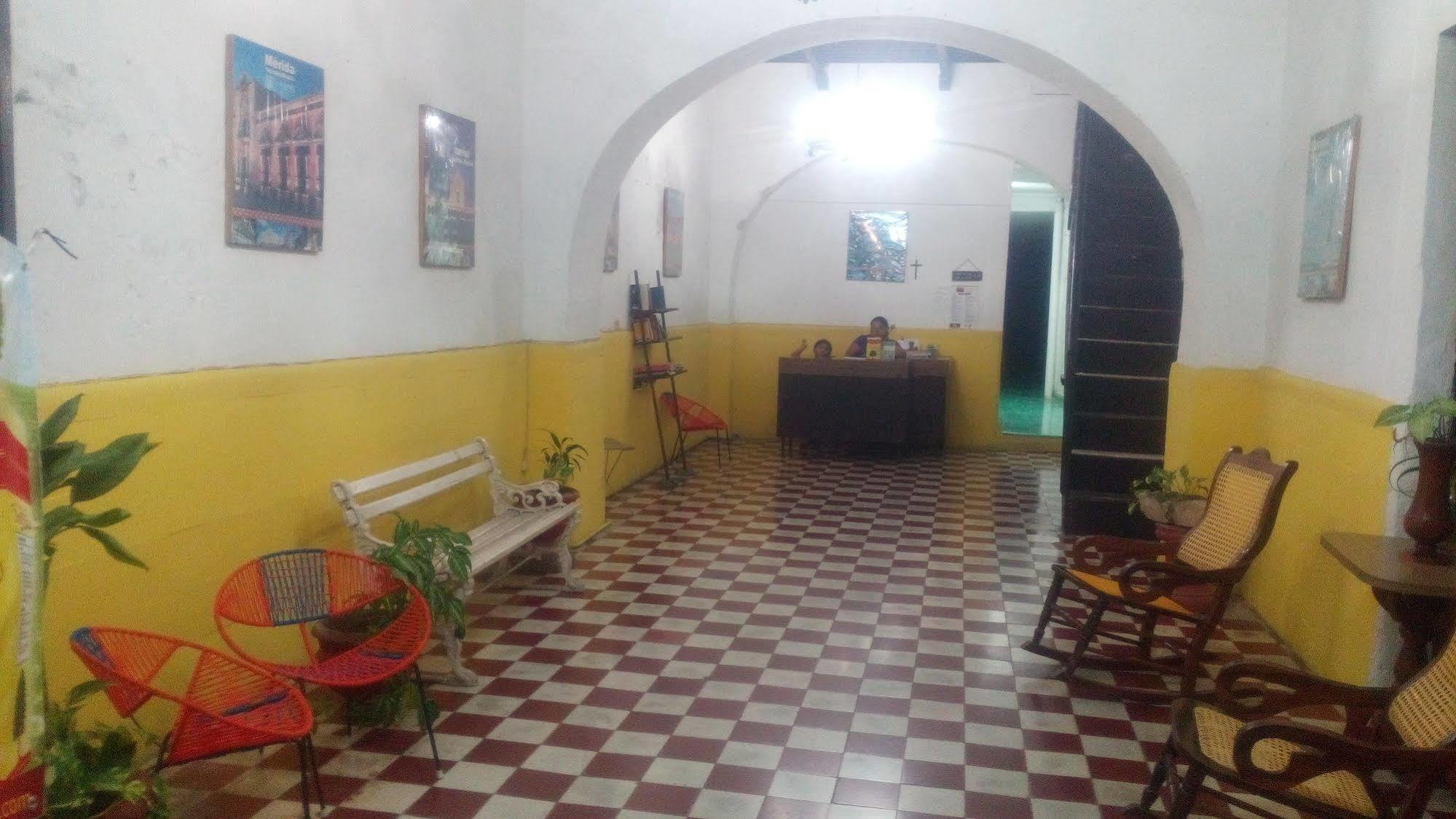 Hotel Sol Colonial Βαγιαδολίδ Εξωτερικό φωτογραφία